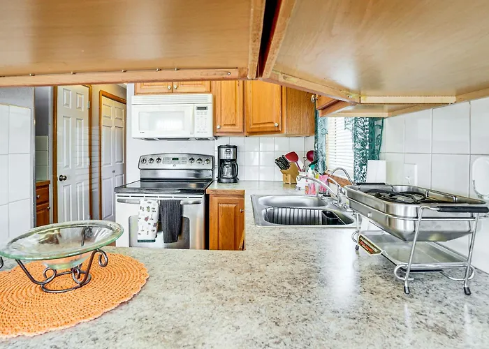 Casa vacanze Pool, Hot Tub & Tennis Courts: Near Dtwn