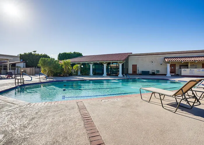 Ferienhaus Pool, Hot Tub & Tennis Courts: Near Dtwn *